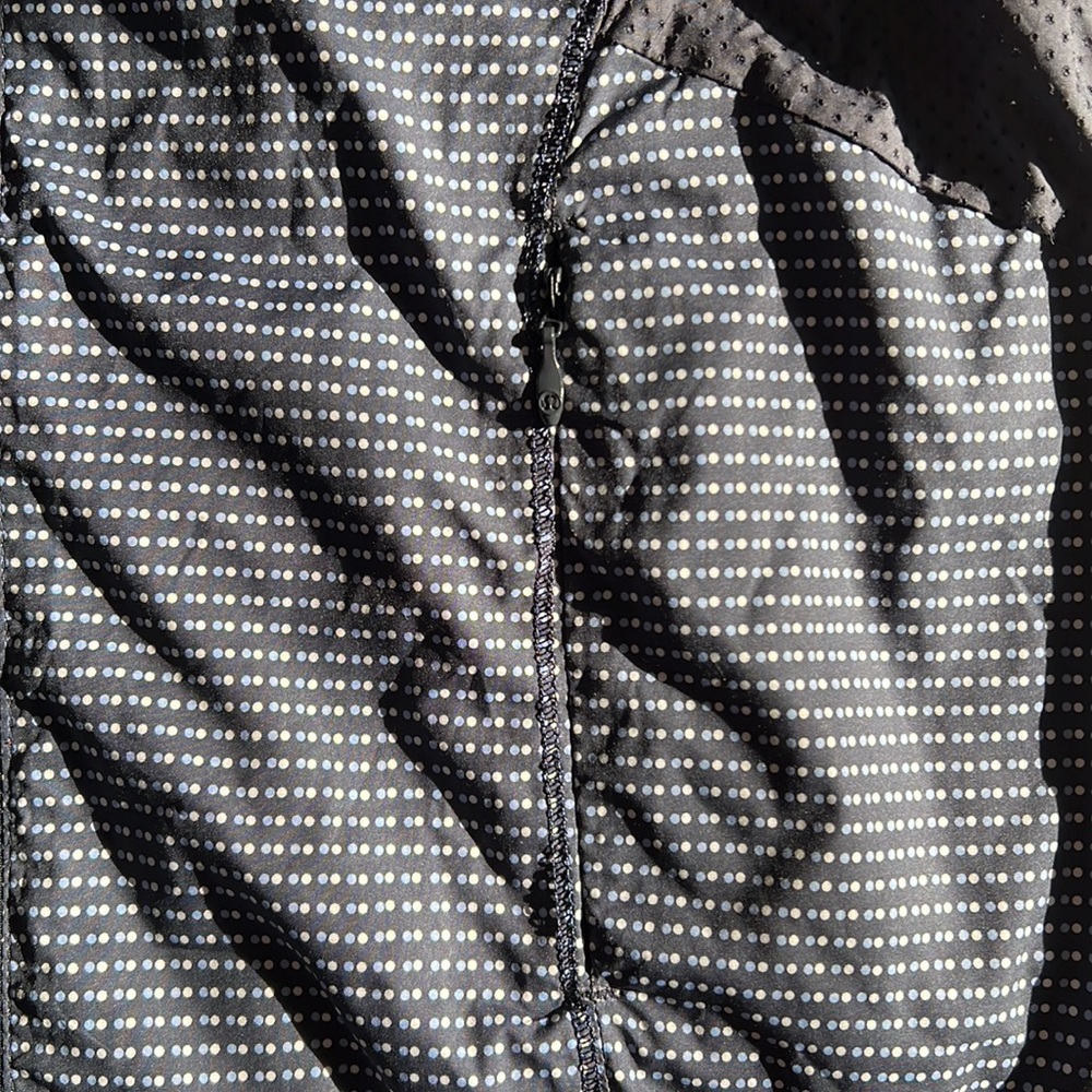 Lululemon Running Jacket - Picture 4 of 8